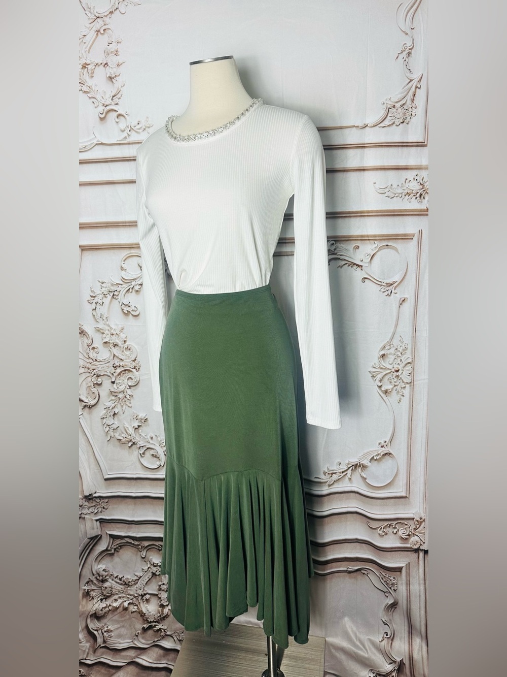 Guess Olive Green Midi Mermaid Hem Skirt - Picture 2 of 6